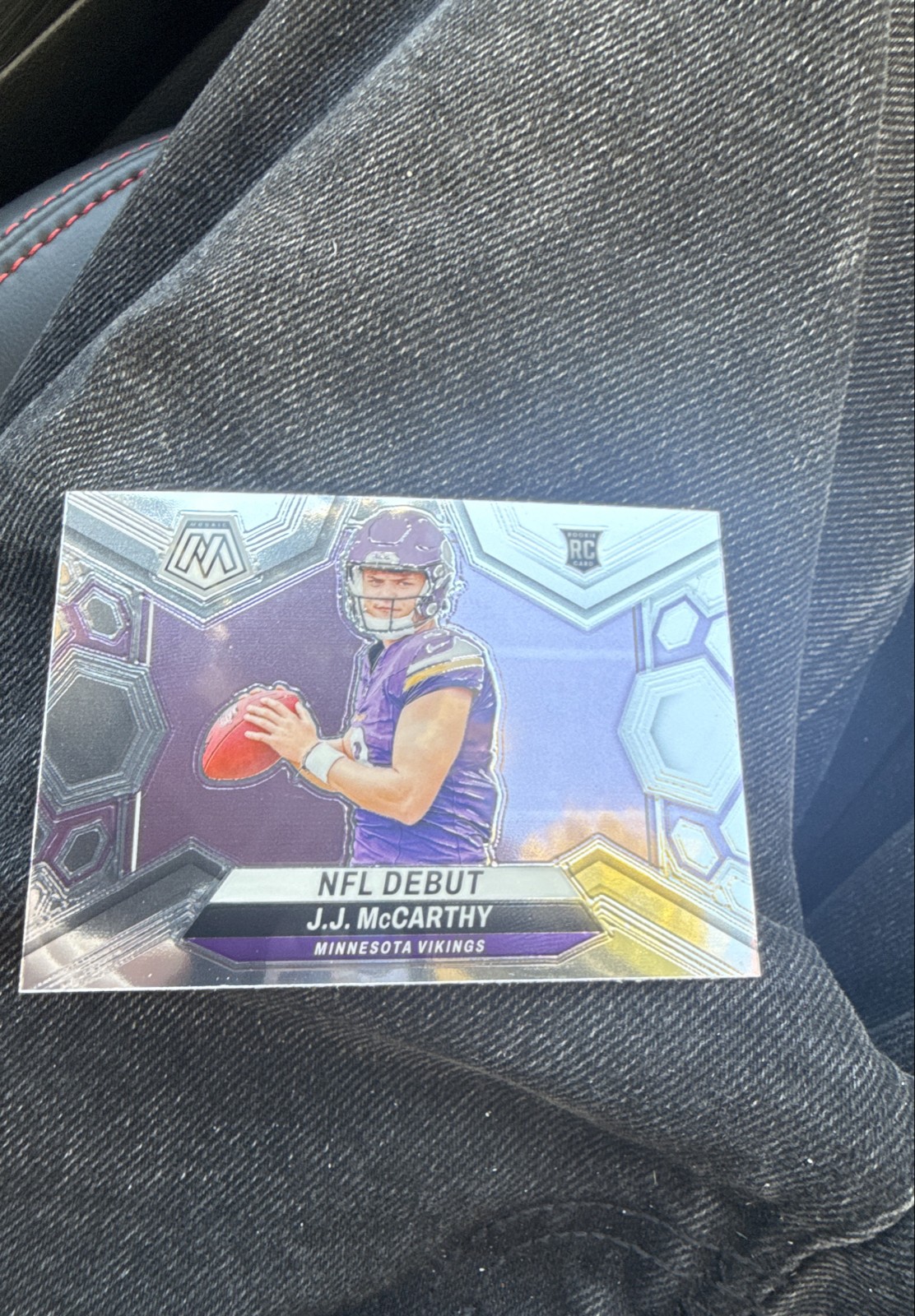 2024 Panini Mosaic - NFL Debut J.J. McCarthy #275 (RC)