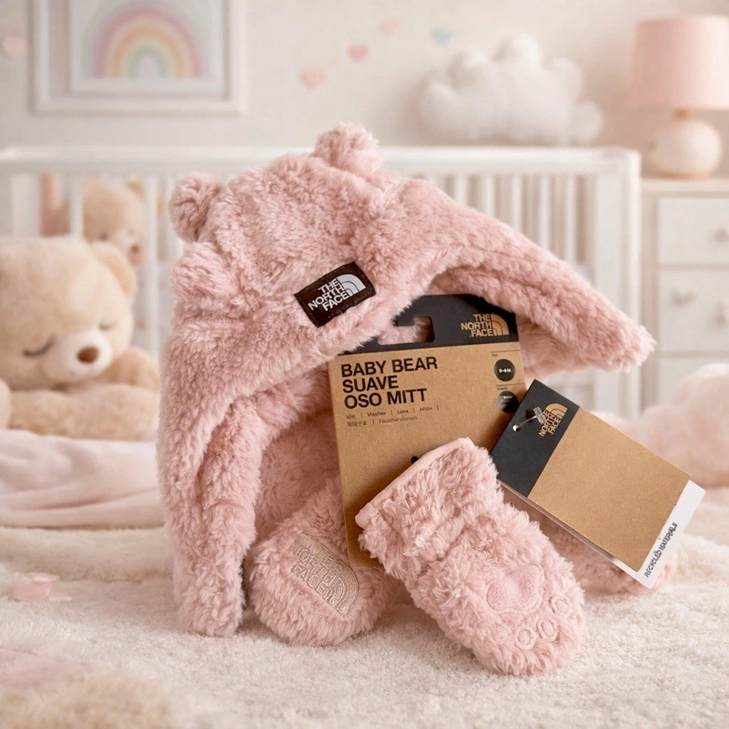 The North Face Baby Bear Suave Oso Beanie & Mitts in Pink Moss 0-6 Months Soft