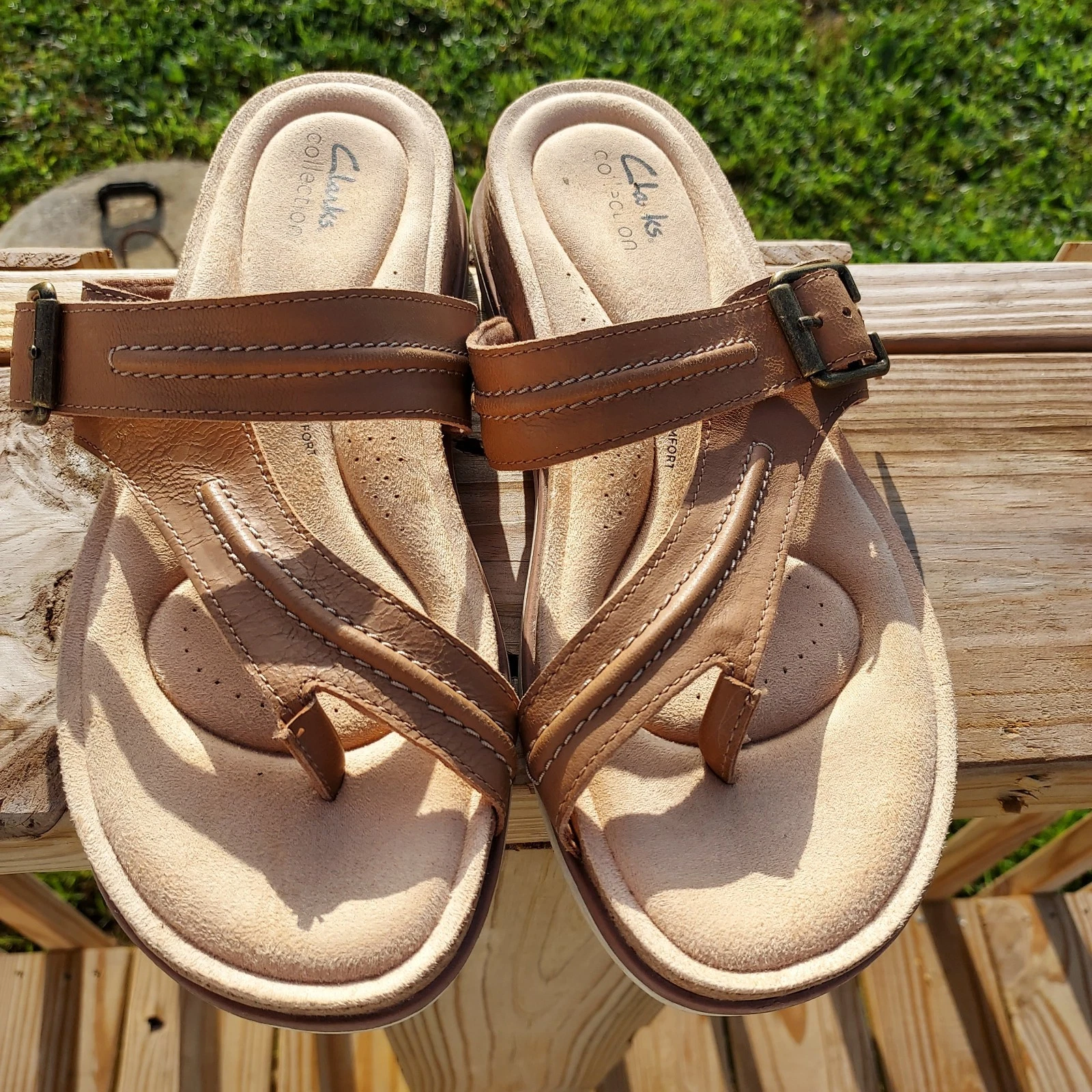 Sandali Clarks Brynn Madi Thong donna 10M pelle marrone A49