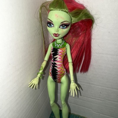 MONSTER HIGH VENUS MCFLYTRAP LOOSE DOLL.