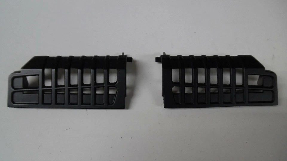 Juego de cubiertas de ventilación izquierda/derecha Alienware M15x 15,6" - 0K42HN 0P0VV3 Foto 2 de 4