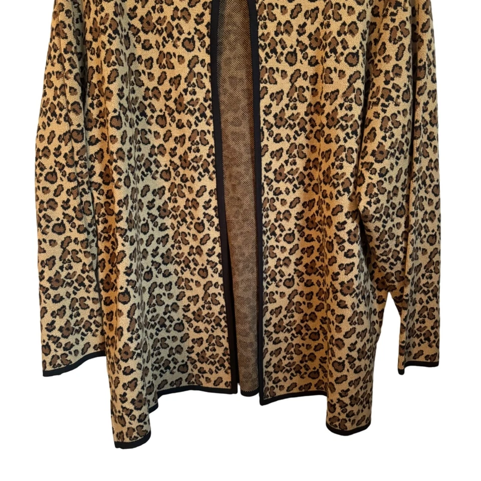 John Paul Richard Womens Leopard Print Cardigan Sweater With Floral Button Closu - Image 2 of 4