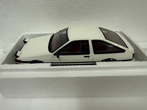 Otto Mobile OT444B Toyota AE86 Sprinter Trueno resin 1:18 scale model car - Picture 2 of 14