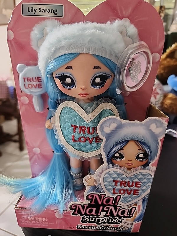 Brand new in box Lily Sarang Doll Na! Na! Na! Surprise Sweetest Hearts