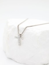 18ct White Gold 0.40ct High Quality VS Natural Diamond Cross & Wheat Link Chain