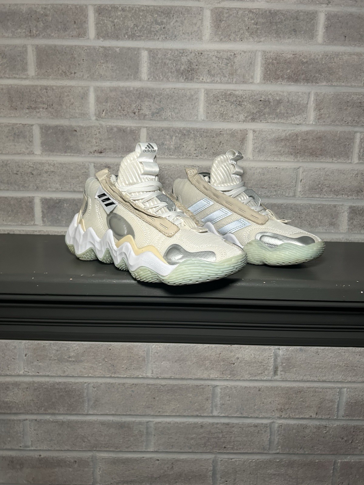 130143455 Women Size 9