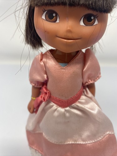 Dora the Explorer 2005 Mattel Plastic Doll Brushable hair with cloth pink dress - Picture 4 of 13