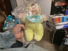 Vintage 1989 Original Cabbage Patch Kids Hasbro Babyland Baby Doll Yellow Sealed