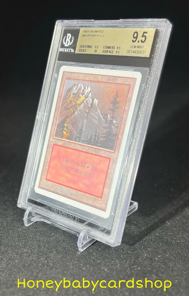 MTG Unlimited Edition 1993 Mountain (A) BGS 9.5Q+ (TRUE QUAD+) GEM MINT 93/94 - Image 3 of 4