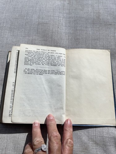 The Woman In White By Wilkie Collins Illustrated HB Blackie Circa 1942 - Picture 14 of 14