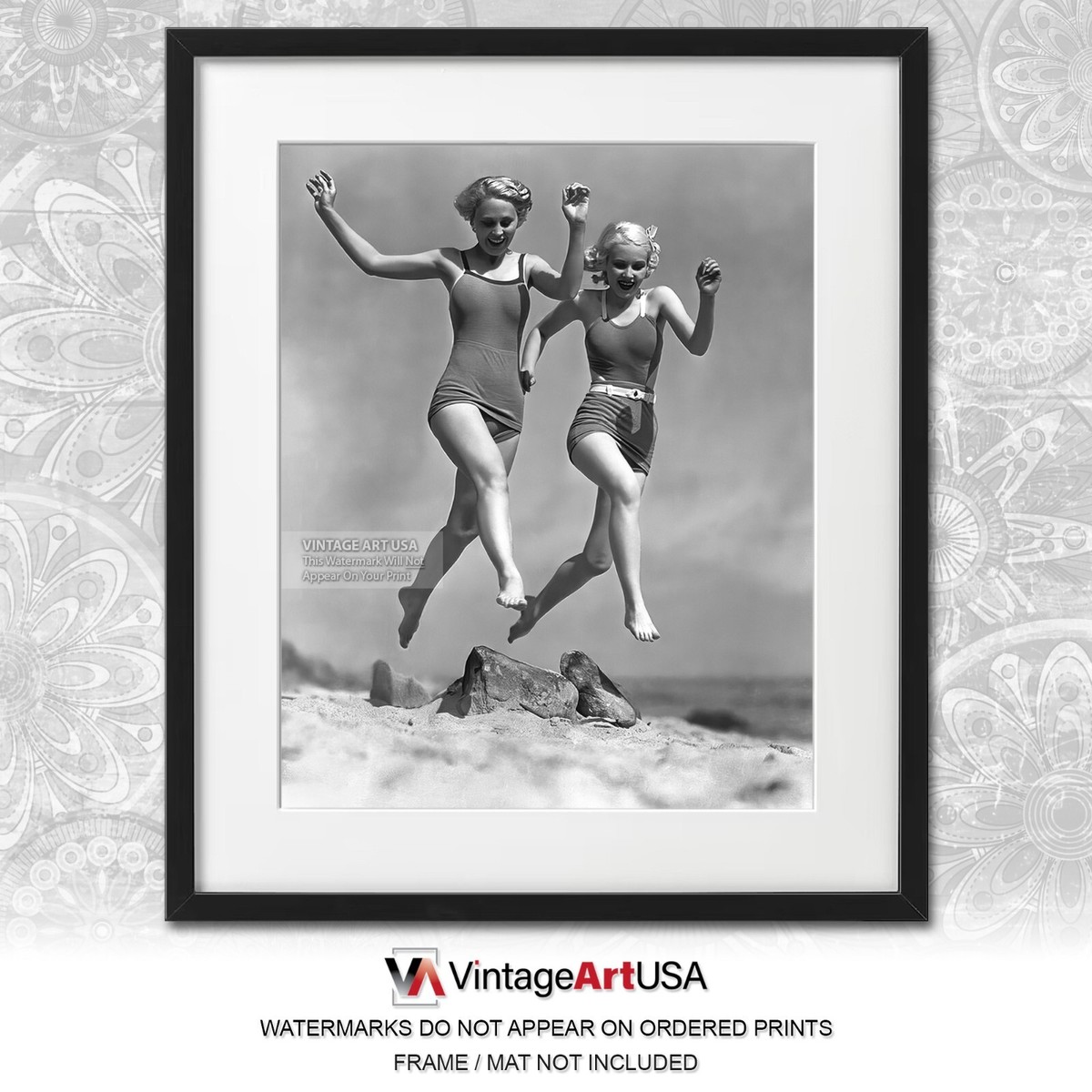 1930s Actresses Running on the Beach 8x10 Publicity Photo Vintage