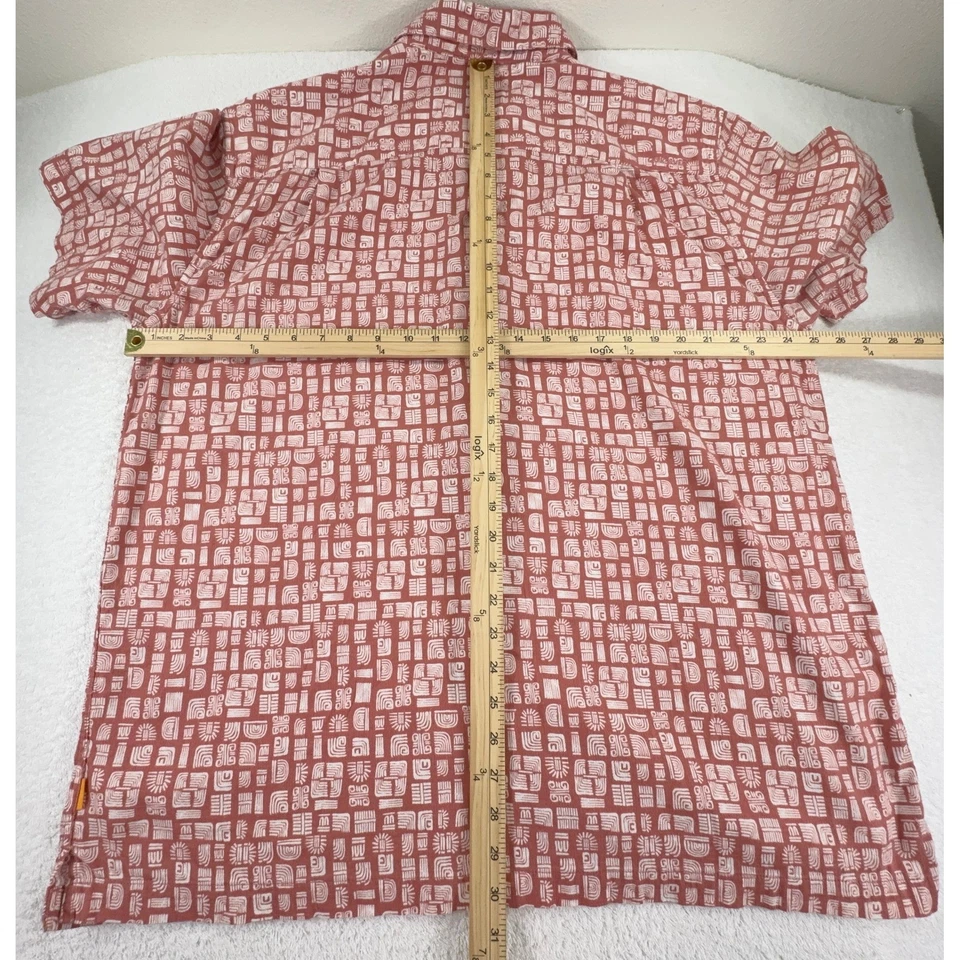 Quiksilver Waterman Shirt Men's XL Red White Comfort Fit Hawaiian Geometric - Image 3 of 4