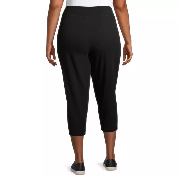 Black top athletic capris