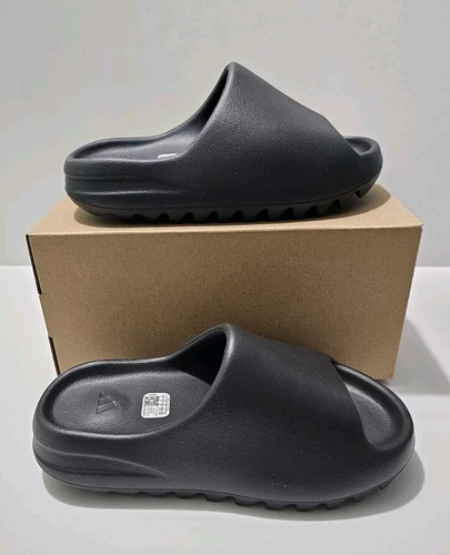 Adidas Yeezy Onyx Black Men's Slides Sz 4 (HQ6448) - Picture 8 of 18
