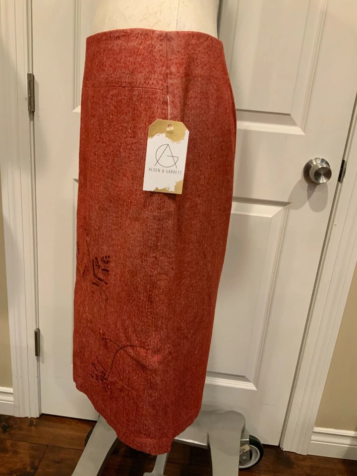 BCBG Max Azria Mezcla de Lana Roja con Bordado Floral/Lentejuelas, Talla 4 (EE. UU.) Foto 4 de 4