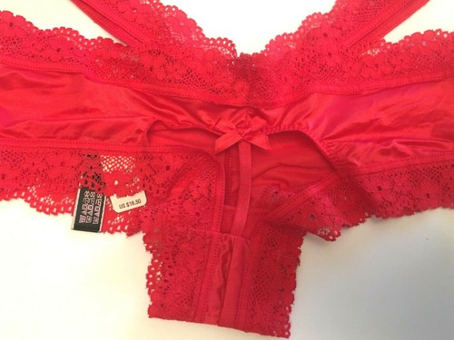 Victorias Secret Very Sexy Red Heart Cut-Out Back Cheeky Panties XS Lace Straps - Picture 8 of 12