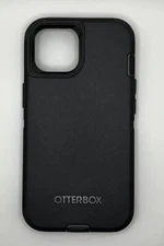 New OtterBox iPhone 15 Defender Series Case BLACK includes holster clip