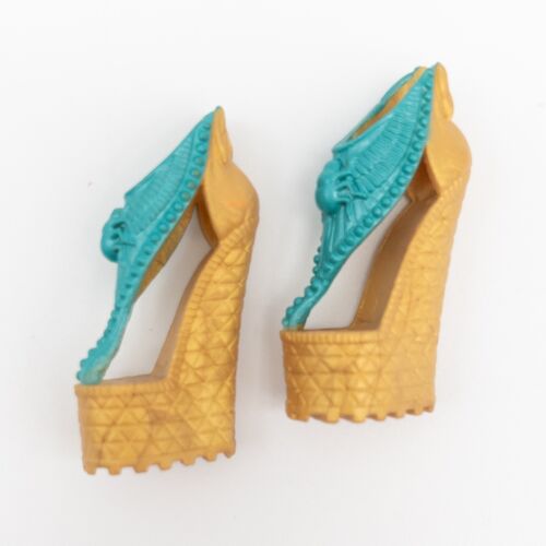 Monster High Cleo De Nile Scaris City Of Frights (da 2 confezioni) solo scarpe 2013