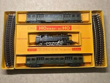 Hornby acHO French Railways (SNCF) Suburban Steam Passenger set - used.