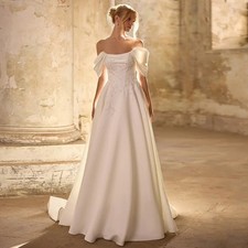 Elegant Off The Shoulder Wedding Dress Scoop Neck Sequined Applique Bridal Gown