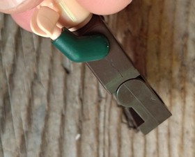 LEGO The Hobbit 79001 Escape From Mirkwood Spiders/ 79000 Riddles For The Ring.