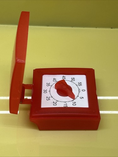 Vintage 60's Red Plastic Kitchen Timer 3 1/2" Tall x 3 1/4" Tested and Works! - Picture 5 of 5
