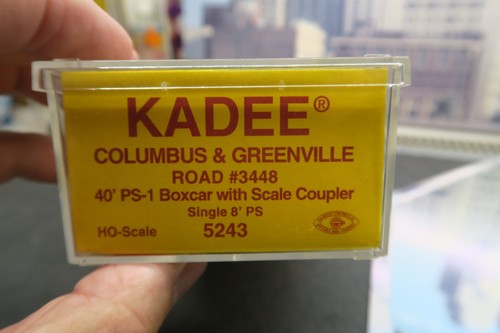 KADEE HO SCALE #5243 COLUMBUS & GREENVILLE C & G 3448 40' PS-1 BOX CAR W/8' DR ! - Picture 2 of 24