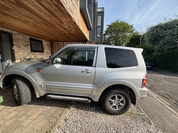 eBay - 2001 mitsubishi pajero v65 Petrol