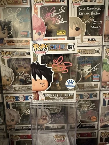 Funko Pop!: MONKEY D. LUFFY (Memorial) One Piece Funko Shop Exclusive Signed