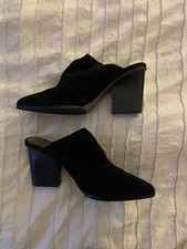 Donald Pliner Violet Black Suede Pointed Toe Mule size 8