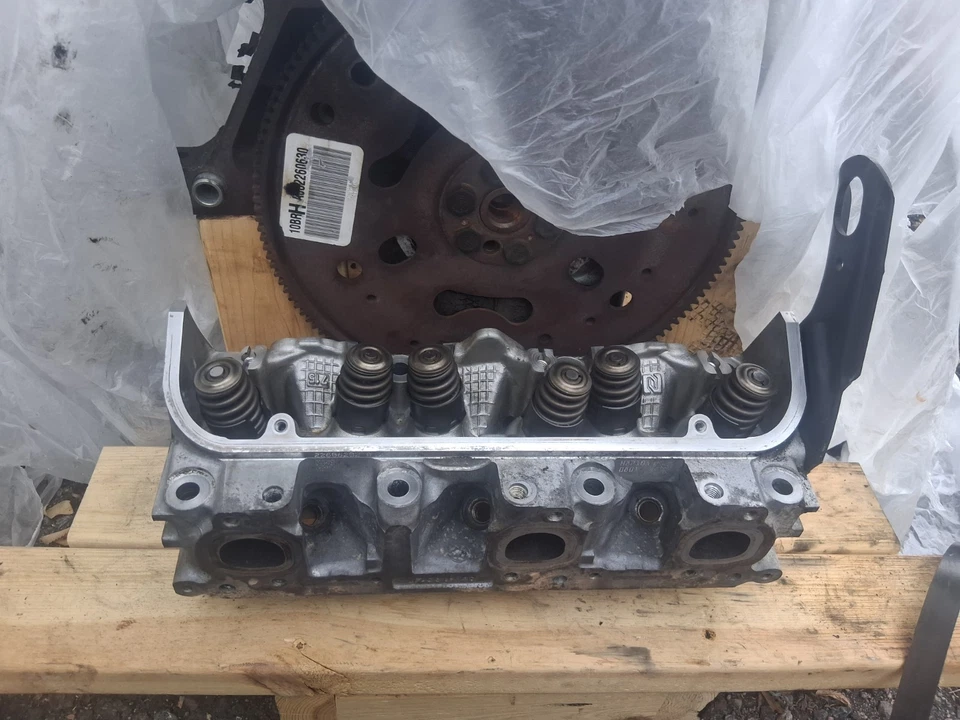 culata para 07-09 Pontiac G6 & Saturn Aura Vue Foto 2 de 4