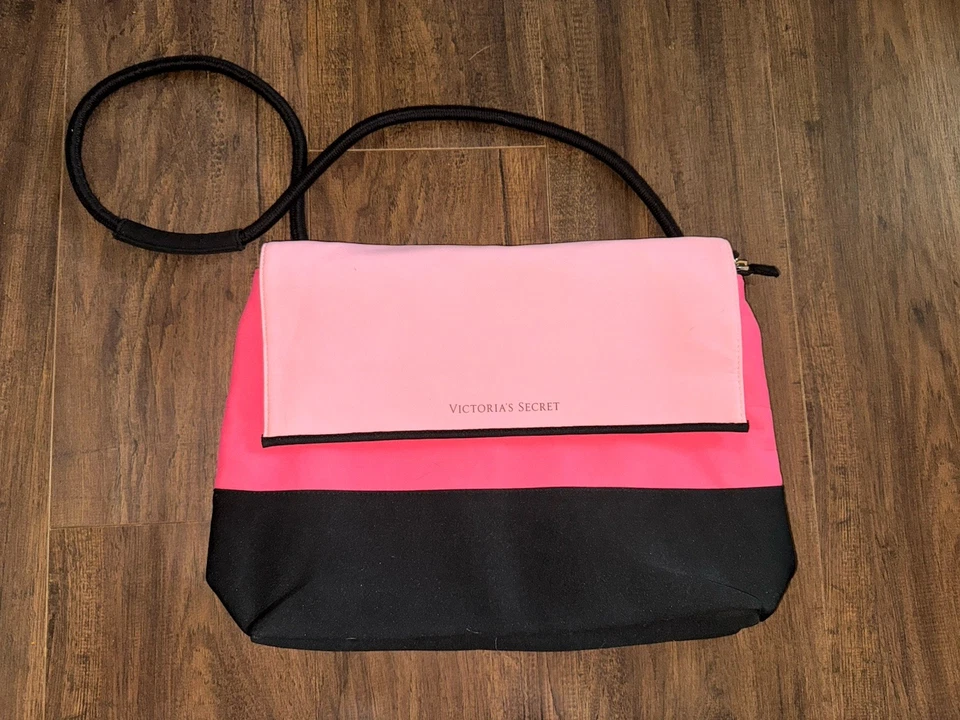 Bolso de hombro grande Victoria's Secret a rayas multicolores Foto 2 de 4