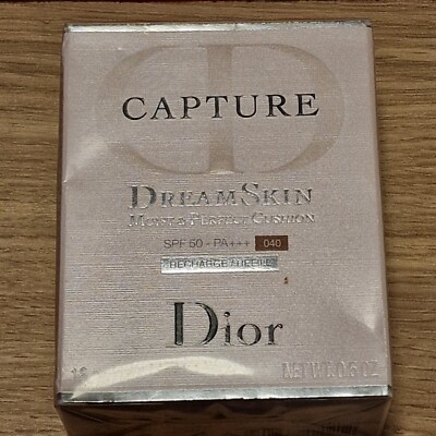 Dior CAPTURE Dream Skin Moist & Perfect Cushion Makeup Refill 040 SPF 50 PA+++