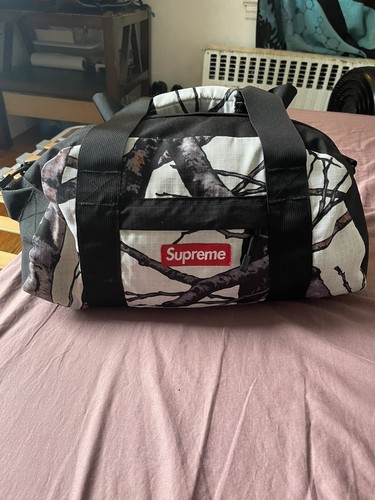 supreme duffle bolsa fw18