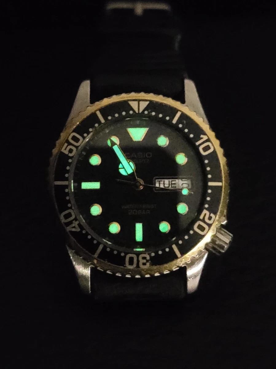 CASIO DIVER 20Bar MD 700 Gold Black JAPAN Made Vintage 198x Rare Read Please