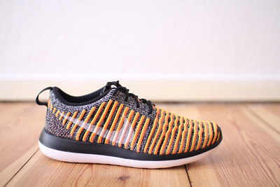 Nike Roshe Run Two Flyknit WMNS Schwarz Orange Weiß Gr. 38 UK 4,5 NEU 844929 005