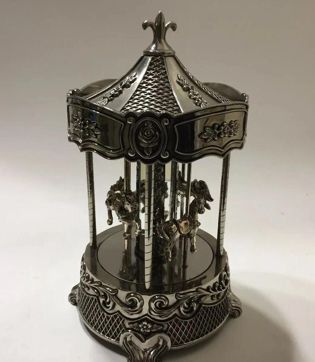 Wind up carousel music best sale box