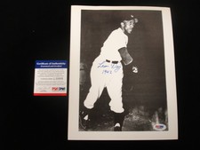 Leon Day Autographed 8 + 1/2