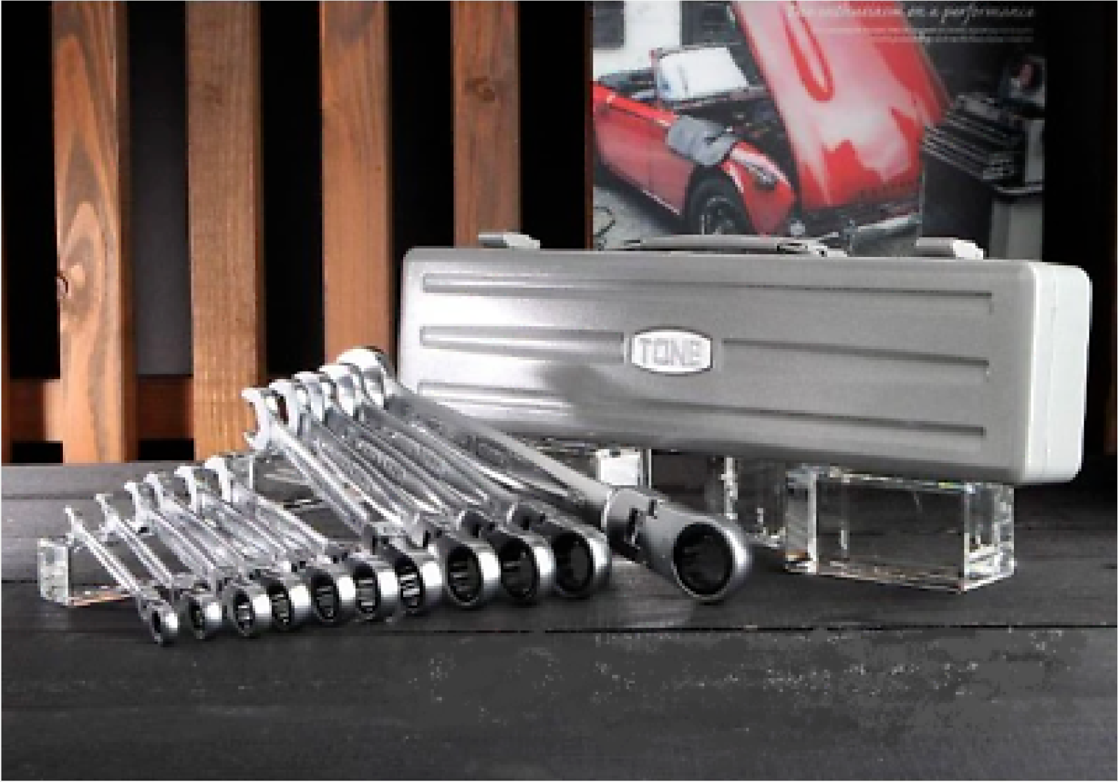 TONE 821mm Ratchet Ring Wrench Ratcheting Spanner Flex Head Set