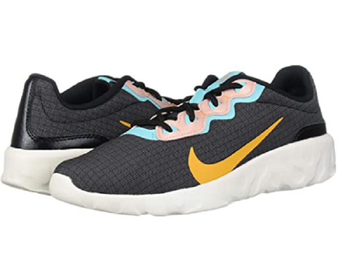 NEW Nike Women's Explore Strada Fashion Sneaker Size US