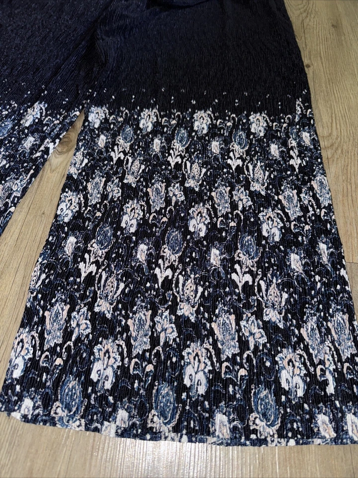 LuLaRoe Dianne Azul Marino Floral Bolsa de Papel Arrugado Pierna Ancha Pantalones Talla Grande Foto 2 de 4