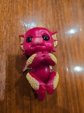 WowWee 3585 Fingerlings Ruby Interactive Baby Dragon Red Gold