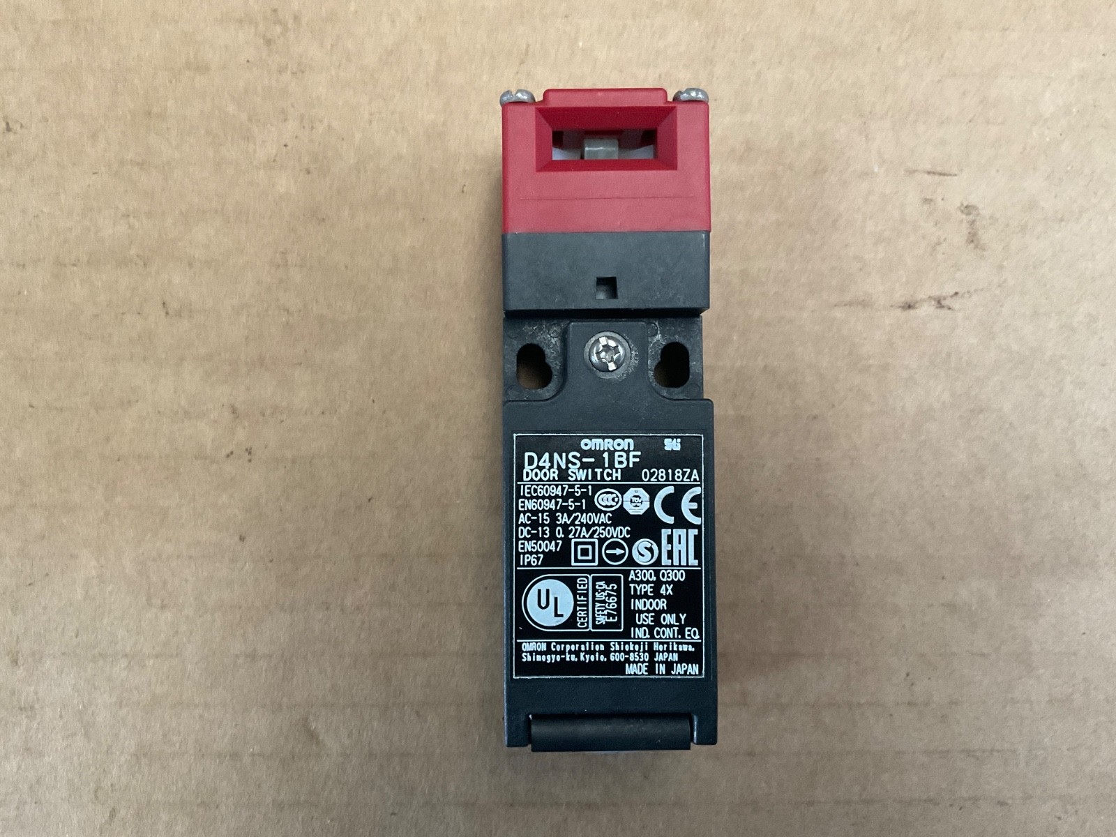 Omron D4NS-1BF Safety Door Switch