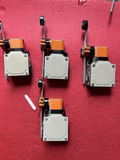 (4) SIEMENS 3SE3 100-1U Limit Switches