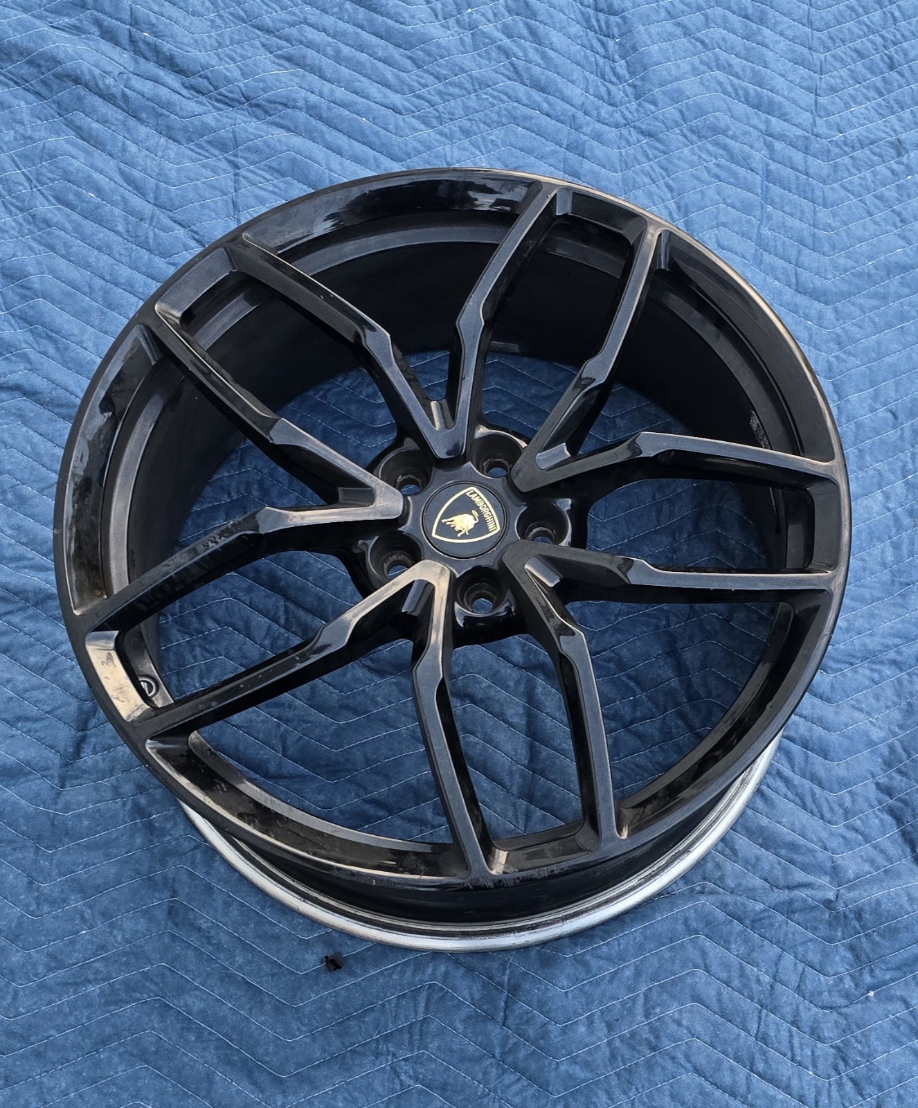 Lamborghini Huracan LP580 Front Wheel Used 4T0601017P Lp610 Black Mimas (BEND)
