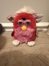 Vintage FURBY VALENTINE  S DAY Pink Special Edition 1999 Works Great