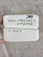 Vintage Ceramic Slip Casting Mold Of Tree Lamp Post & Wreath Scioto S-1389