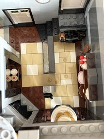 LEGO Assembly Square 10255 100% Complete & Instructions Creator Expert -mm