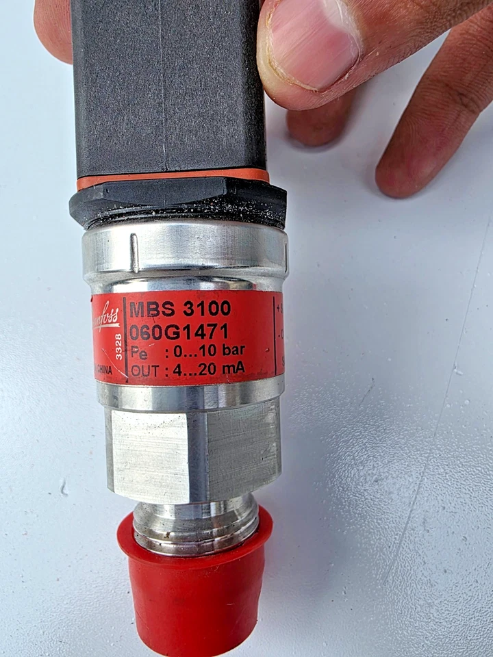 DANFOSS PRESSURE TRANSMITTER MBS 3100 060G1471 0 TO 10 BAR - Image 3 of 4