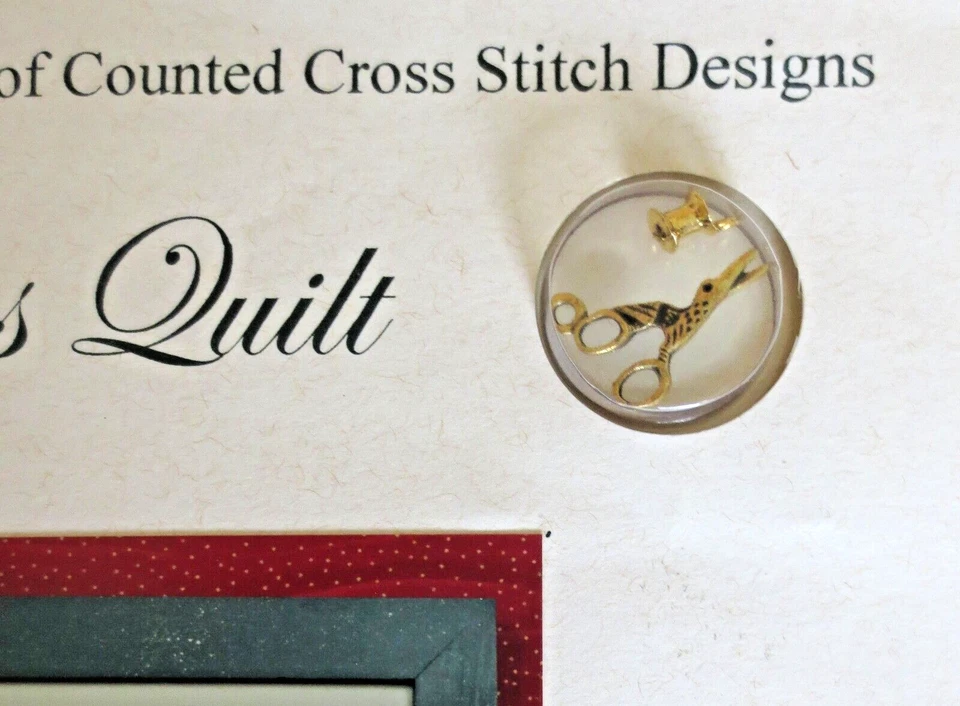 SUE HILLIS L173 CROSS STITCH DESIGN SEASONS GREETING CHRISTMAS QUILT CHARMS 1999 - Image 2 of 4